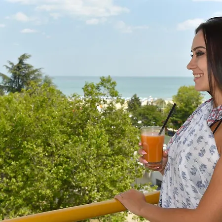 Hotel Malibu-2