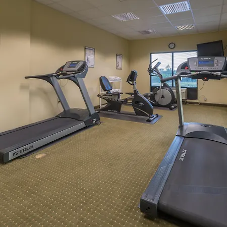 Holiday Inn Express & Suites Lexington North West-The Vineyard By Ihg-2