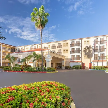 Holiday Inn & Suites Boca Raton - North-2