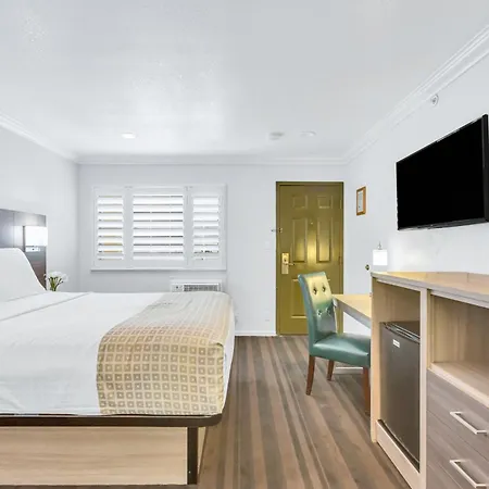 Napa Valley Hotel&Suites-2