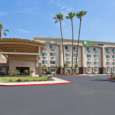 Holiday Inn Express San Bernardino Colton By Ihg-3