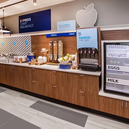 Holiday Inn Express Hotel & Suites Howell By Ihg-2