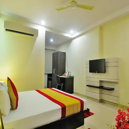 Hotel Sky Rich International -Near To Famous Karol Bagh Market & Metro Station-2