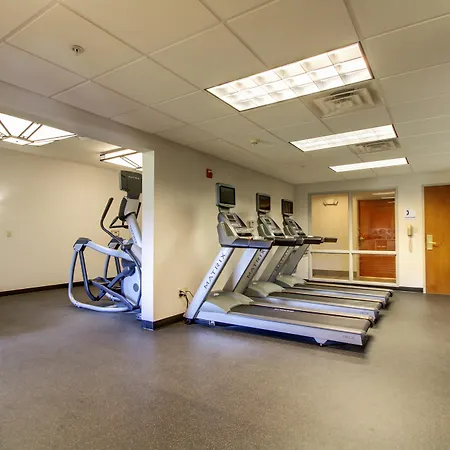 Holiday Inn Express Milwaukee N- Brown Deer/Mequon-2