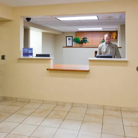 Candlewood Suites Milwaukee Brown Deer, An Ihg Hotel-3