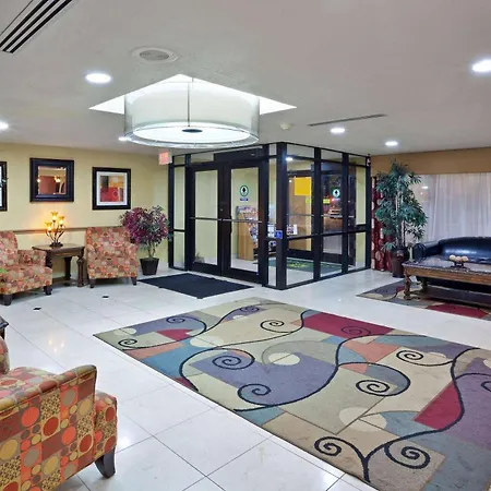 La Quinta By Wyndham Salina-2