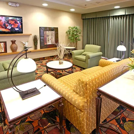 Holiday Inn Express Saltillo Zona Aeropuerto By Ihg-3