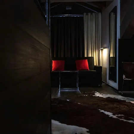 Avenue Lodge Hotel & Spa-3