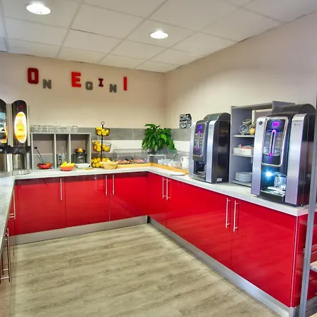 Adonis Hotel Bayonne-3