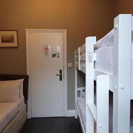 Belgravia Rooms Hotel-2
