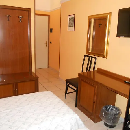Hotel Salus-3