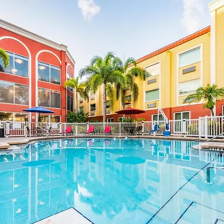 Holiday Inn Express Hotel & Suites Bradenton West By Ihg-3