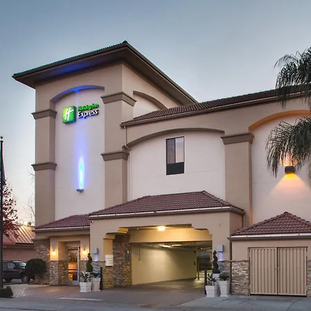 Holiday Inn Express Redwood City Central By Ihg-2