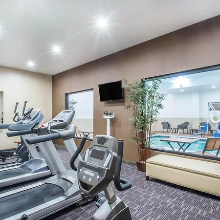 Holiday Inn Express & Suites - Albany Airport - Wolf Road By Ihg-3