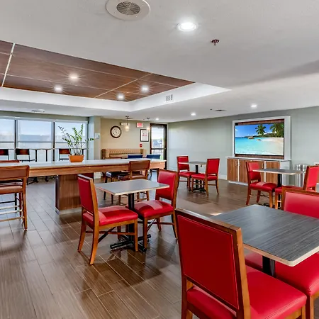 Holiday Inn Express-2