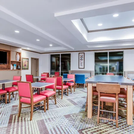Holiday Inn Express Hotel & Suites Bethlehem By Ihg-3