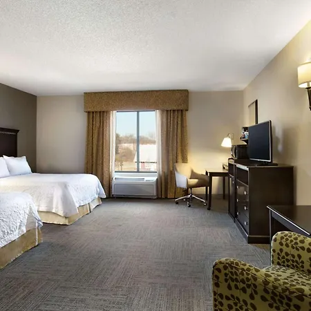 Hampton Inn & Suites Mahwah-2