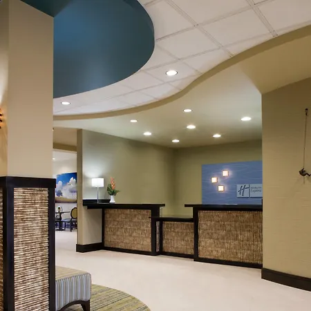 Holiday Inn Express-2