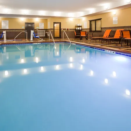 Holiday Inn Express & Suites Davenport, An Ihg Hotel-3