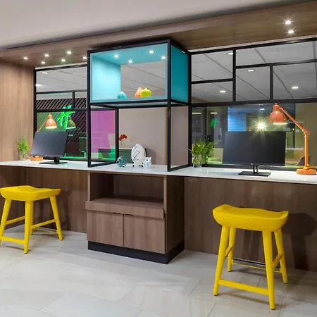 Holiday Inn Boston - Dedham Hotel & Conference Center By Ihg-3