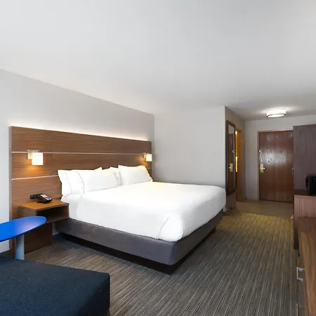 Holiday Inn Express Hotel Howe / Sturgis By Ihg-3