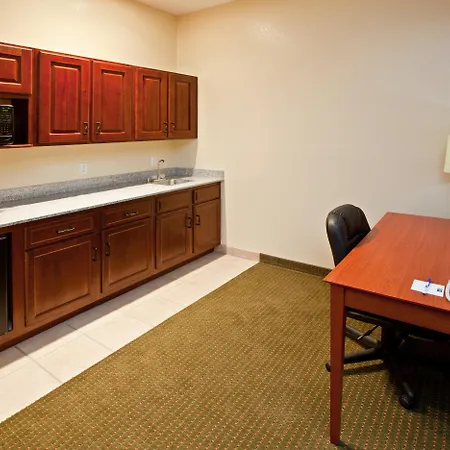 Holiday Inn Express Hotel & Suites Bedford By Ihg-2