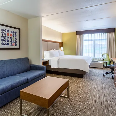 Holiday Inn Express & Suites-2