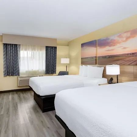 Days Inn & Suites By Wyndham Clovis-3