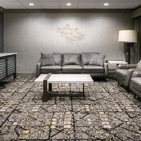 Holiday Inn Hotel & Suites Des Moines-Northwest By Ihg-3