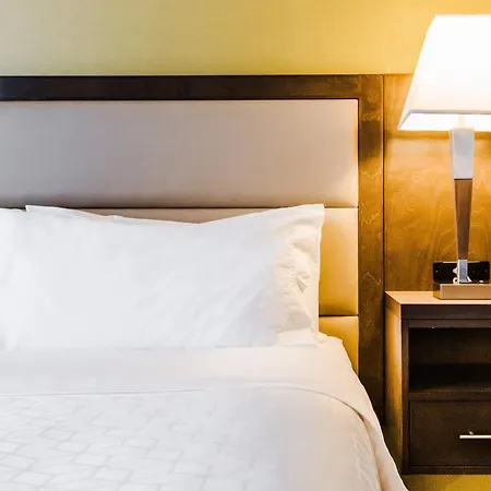 Candlewood Suites West Edmonton - Mall Area By Ihg-2