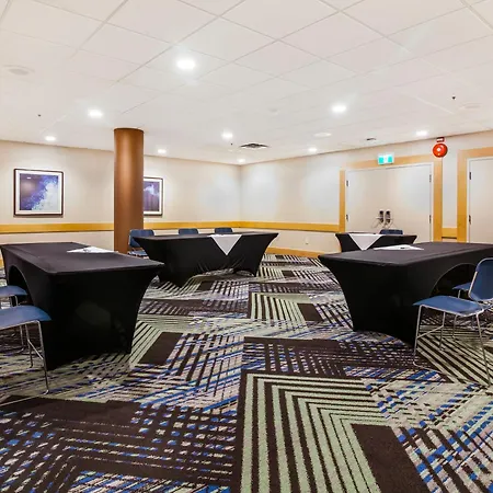 Holiday Inn Express & Suites Langley By Ihg-3