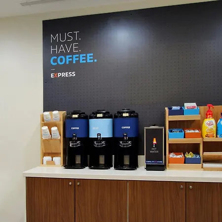 Holiday Inn Express Hotel & Suites Sherwood Park-Edmonton Area By Ihg-2