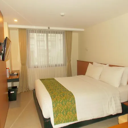 Hotel Dafam Savvoya Seminyak-3