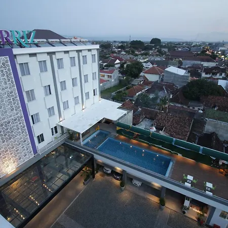 Forriz Hotel Yogyakarta-3