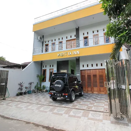 Reddoorz Plus Near Taman Sari-2