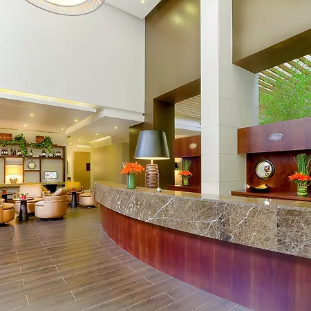 Hotel 93 Luxury Suites By Preferred-3