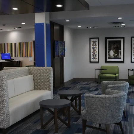 Holiday Inn Express & Suites - Milledgeville By Ihg-3