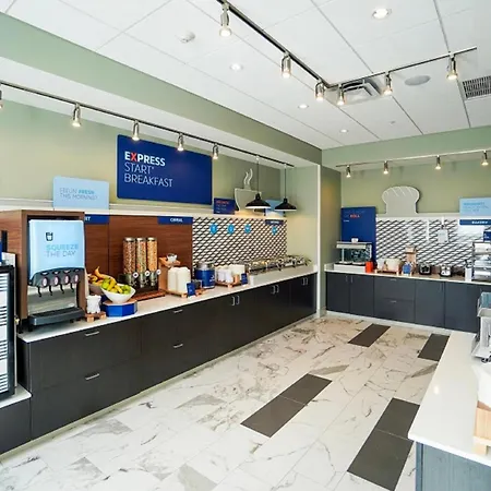 Holiday Inn Express & Suites Franklin - Berry Farms By Ihg-2