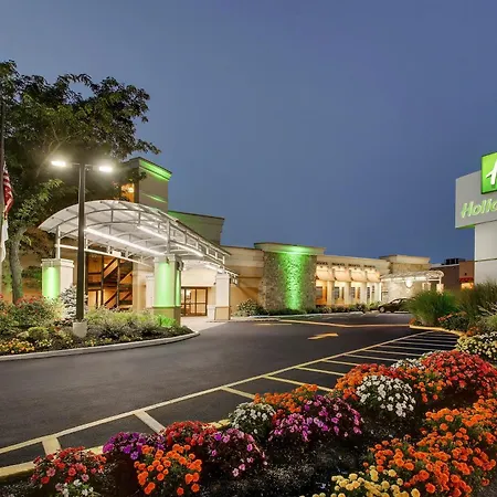 Holiday Inn Westbury-Long Island By Ihg-2