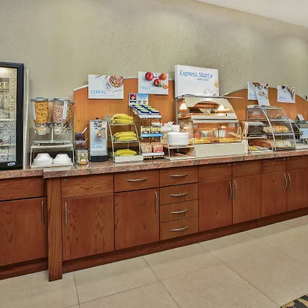 Fairfield By Marriott Inn & Suites Newmarket-2