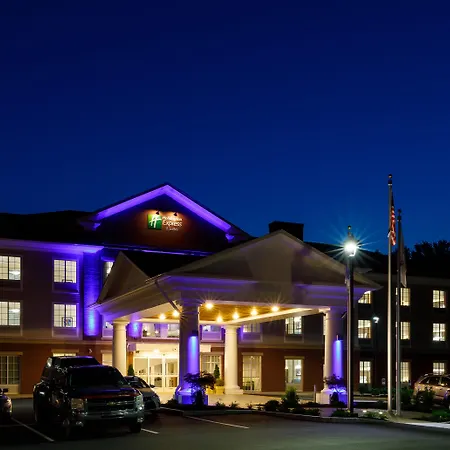 Holiday Inn Express & Suites - Sturbridge By Ihg-3