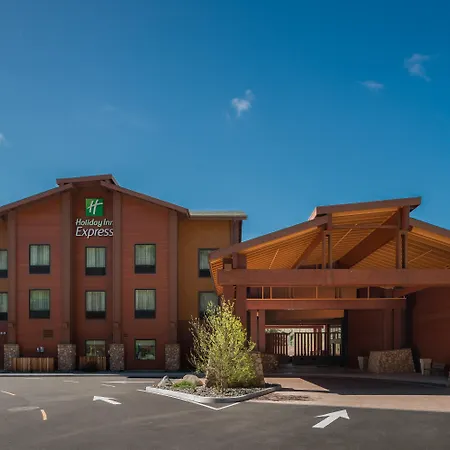 Holiday Inn Express Klamath - Redwood Ntl Pk Area By Ihg-2