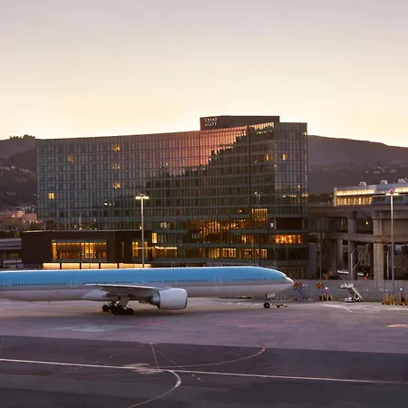 Grand Hyatt At Sfo-2