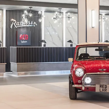 Radisson Red London Heathrow-3