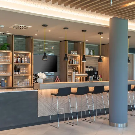 Holiday Inn Express Duesseldorf - Hauptbahnhof By Ihg-2