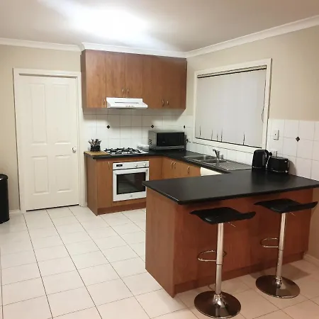 Pacific Werribee Home 25 Min Cbd Airport-3
