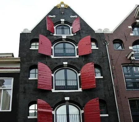 Crown Guesthouse Amsterdam-3