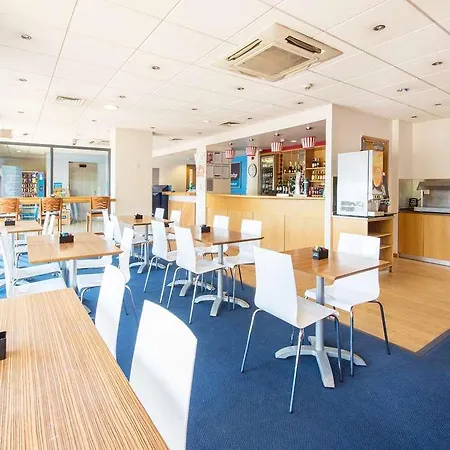 Travelodge Cheshunt-3