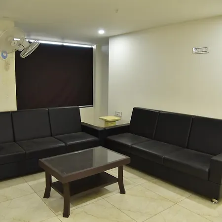 Hotel Savera Inn-3