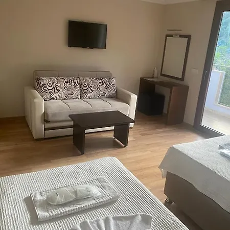 Yuvarlakcay Çınar Butik Otel-3